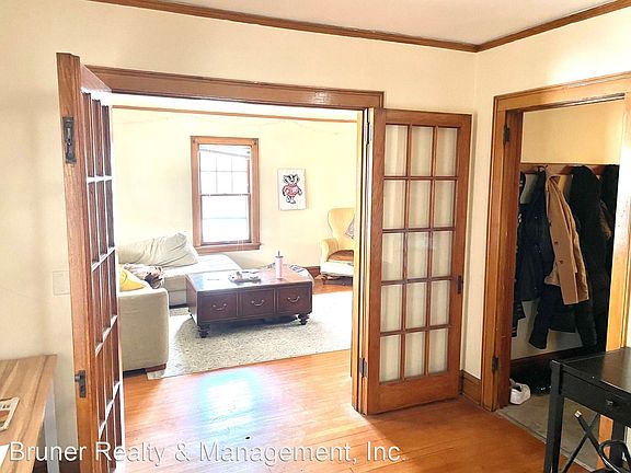 4th image of 133 N Bedford St