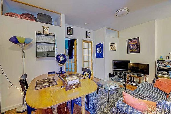 1st image of 520 E 11th St APT 23