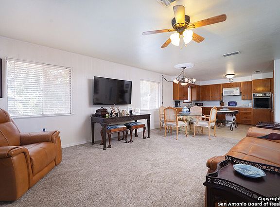 5th image of 105 Crestview Dr