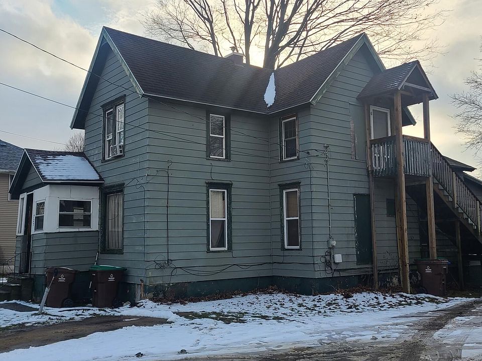 2nd image of 727 N Eaton St