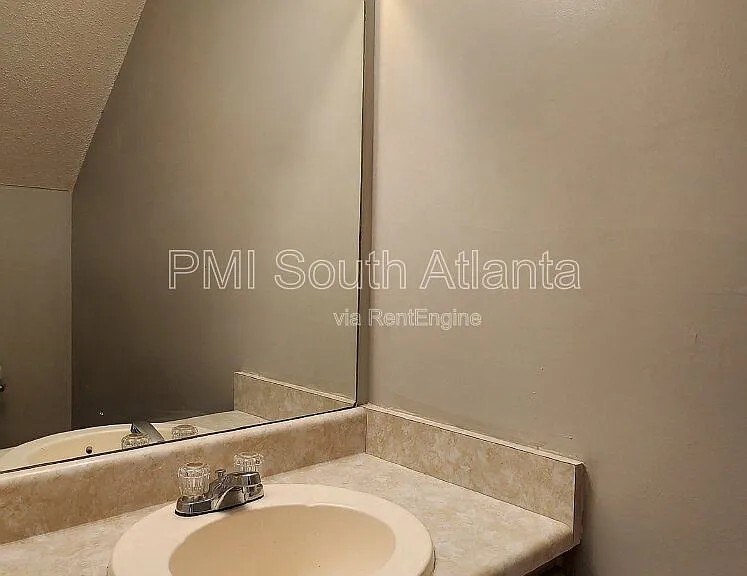 1681 Winchester Way SE — Photo 19