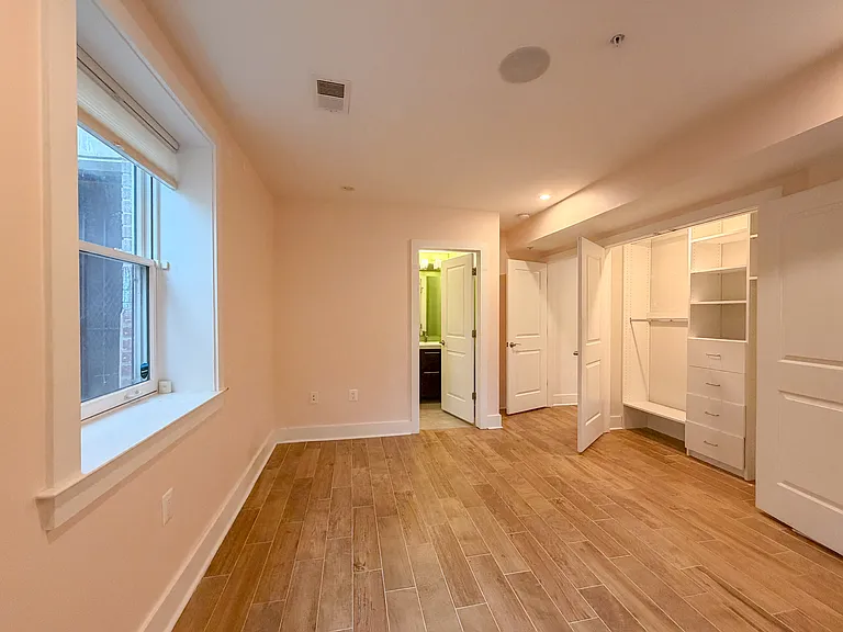 1601 Hobart St NW #1 — Photo 22