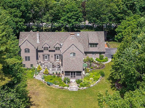2nd image of 63 Ridge Road