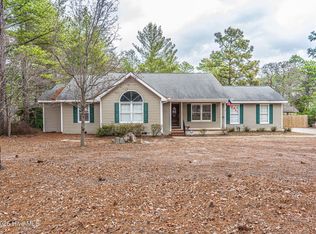 135 Forest Glen Road, Southern Pines, NC 28387