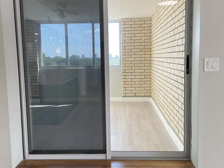1510 Richmond St #809 — Photo 8