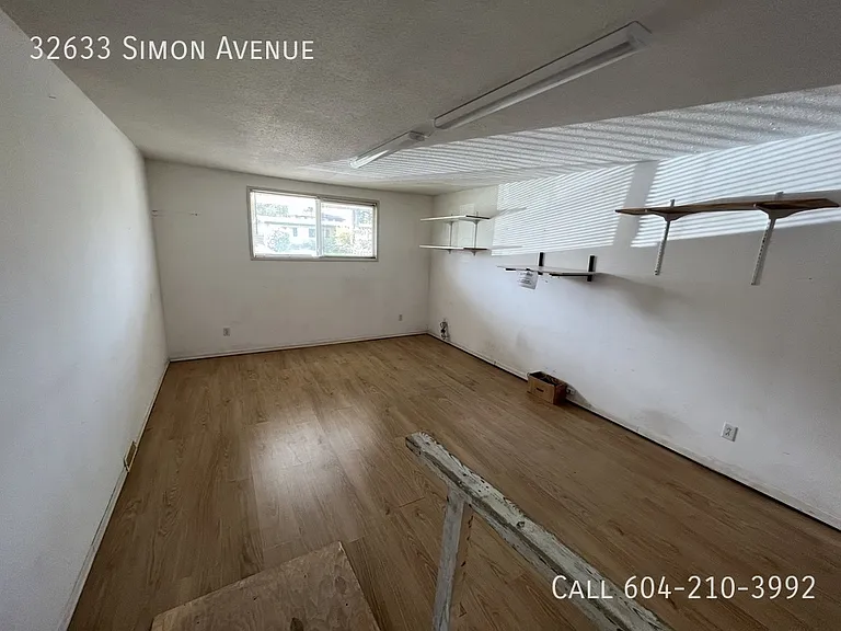 32633 Simon Ave — Photo 9