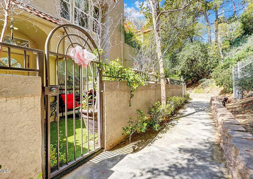 1st image of 22337 Mission Cir