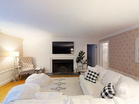 2nd image of 78 Draper Rd