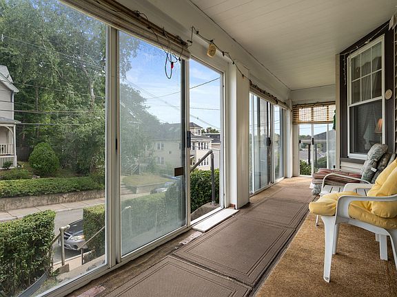 5th image of 42 Bigelow Street