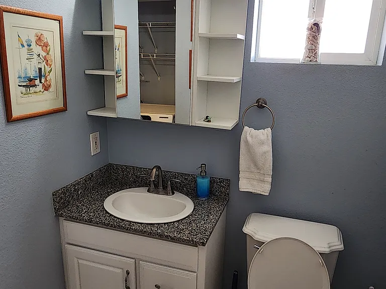 318 Fife St — Photo 15