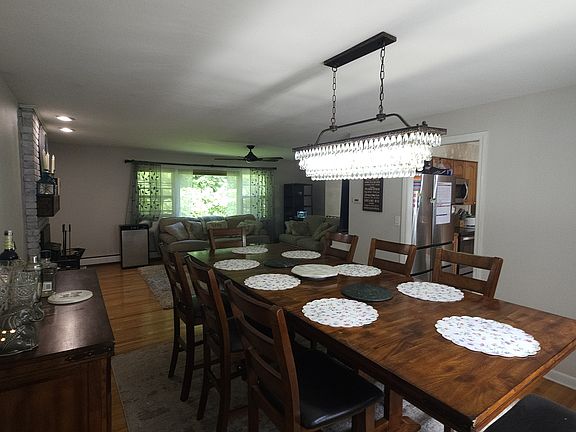 4th image of 77 Pleasant Drive