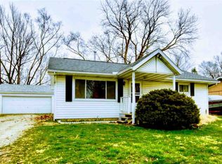 1317 E Valley Shore Dr, Peoria, IL 61615