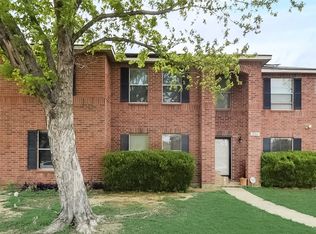 1284 Longleaf Dr, Cedar Hill, TX 75104