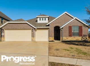 1680 Deerpath Dr, Forney, TX 75126