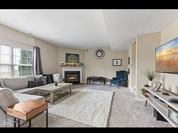 2nd image of 6514 Trevia Ct