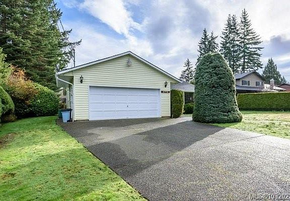 2nd image of 4994 Adrian Rd