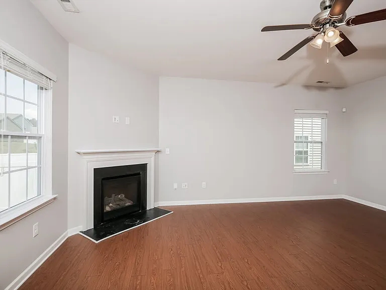 97 Gaillardia Way — Photo 5