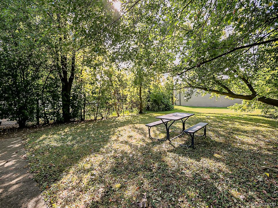 2035 Princeton Rd, photo 11