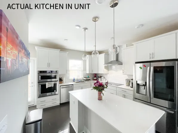 16042 Roscoe Ln, Charlotte, NC 28204