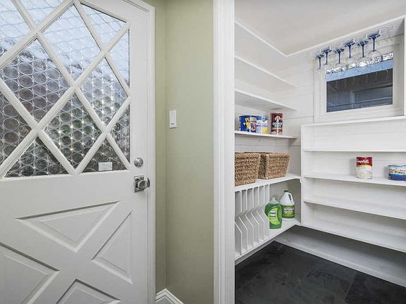 5th image of 1509 Solana Dr