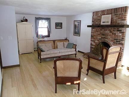 4th image of 34 Virginia Ln