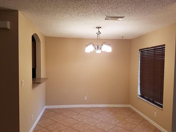 4th image of 4735 Pinemore Ln #4735