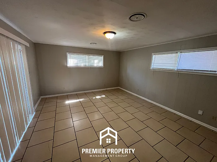 4633 Berta Rd — Photo 6