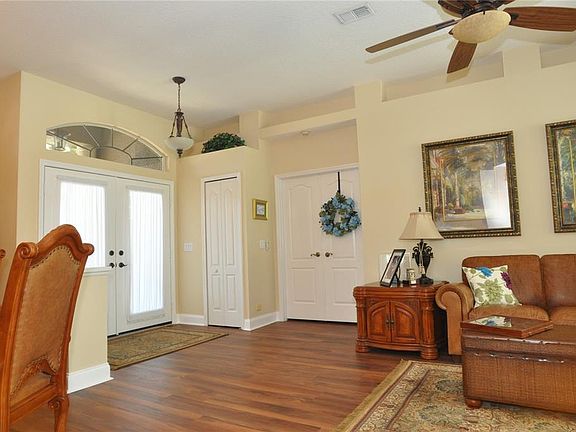 5th image of 4691 Tamworth Dr