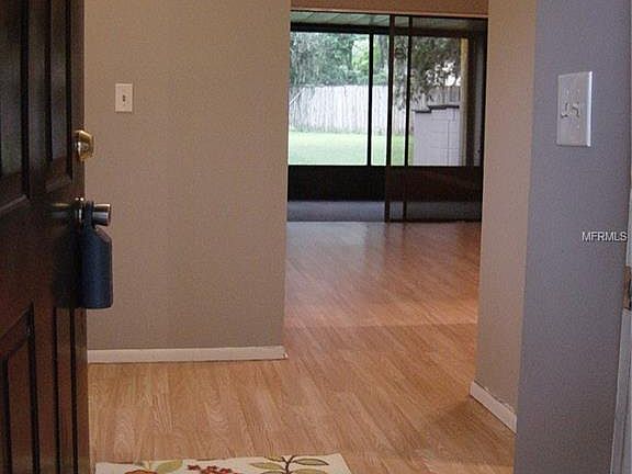 3rd image of 9828 Lancewood St