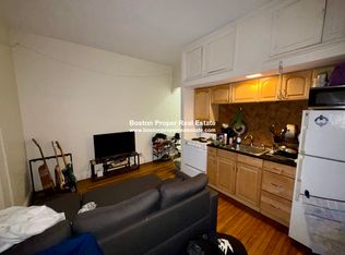 384 Commonwealth Ave #302, Boston, MA 02215