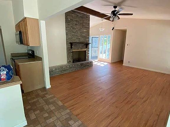 3rd image of 239 Glenarm Pl