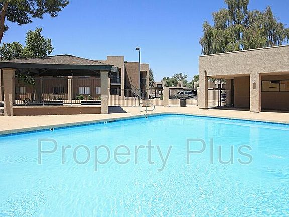 3rd image of 3810 N Maryvale Pkwy APT 1008