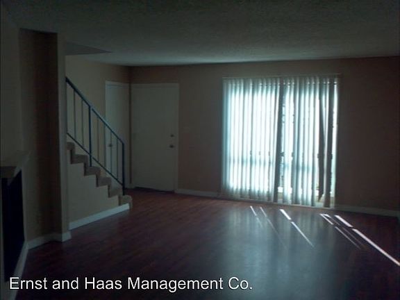 4th image of 784 Stanley Ave #03