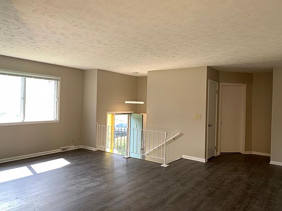 2nd image of 4914 N 107th St