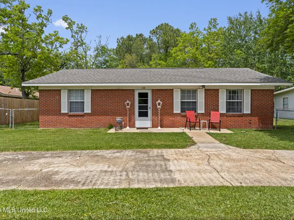 113 Alicia St, Pass Christian, MS 39571