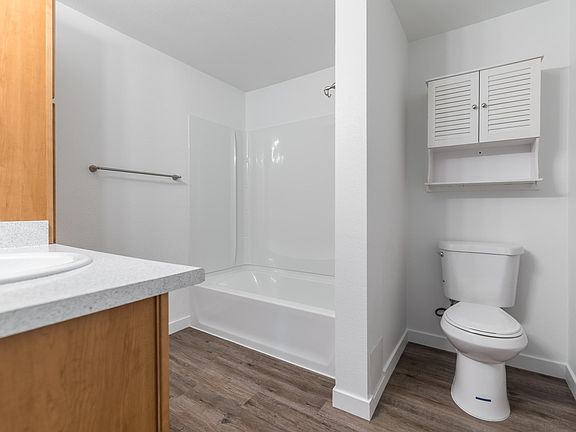 3rd image of 18406 78th Ave E