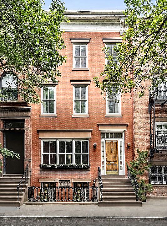 1st image of 241 Waverly Pl