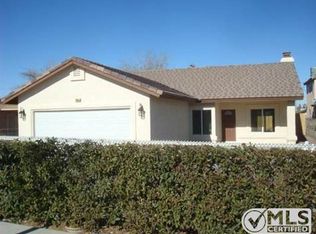 16480 Spruce St, Hesperia, CA 92345