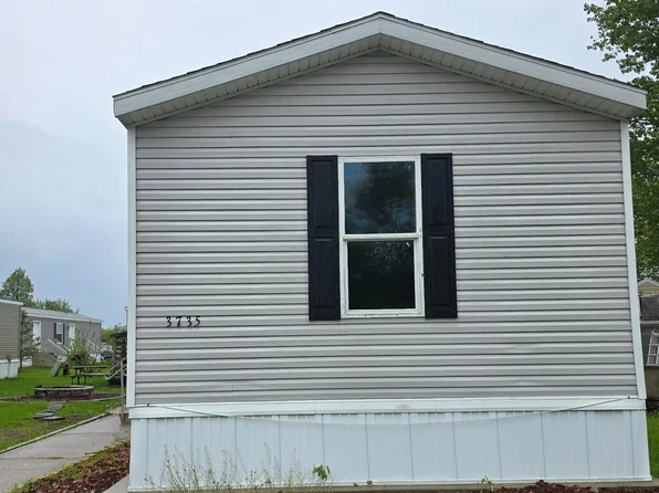 3735 Glenkirk Ln #69, Oshkosh, WI 54904