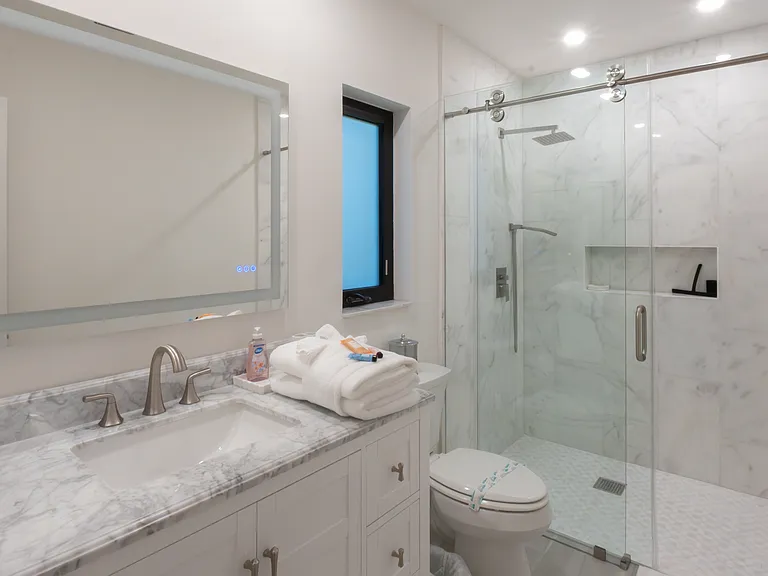 1131 Edington Pl — Photo 29