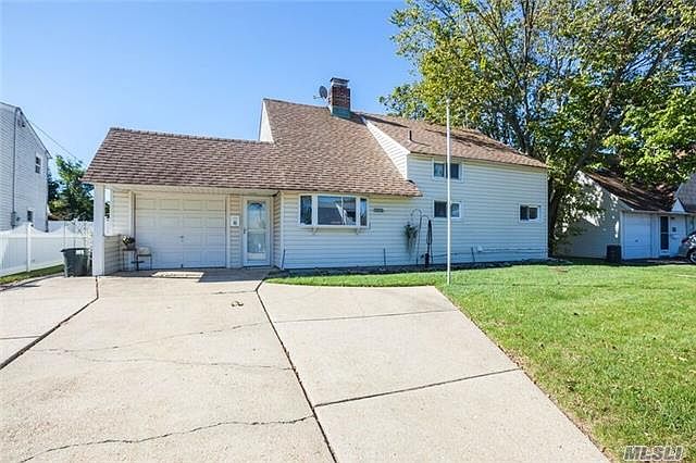 1st image of 92 Abbey Ln