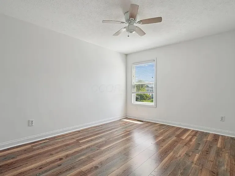 140 Andiron Dr — Photo 12