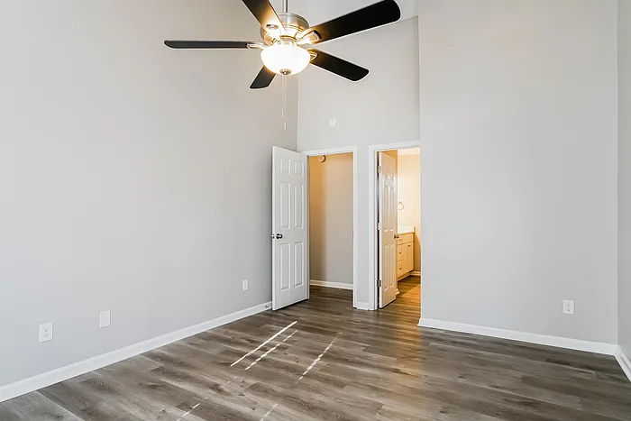 300 Beech Hill Ct — Photo 11