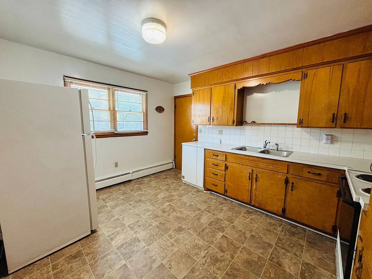 021PB - 208 Broce Drive M — Photo 4