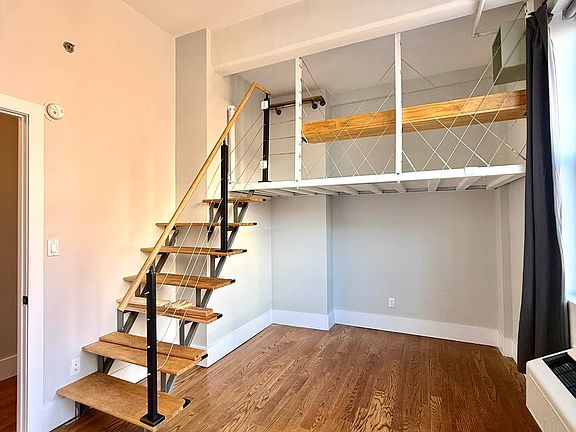 2nd image of 566 Dekalb Ave APT 3D