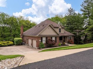 938 Martini Rd, Cincinnati, OH 45233