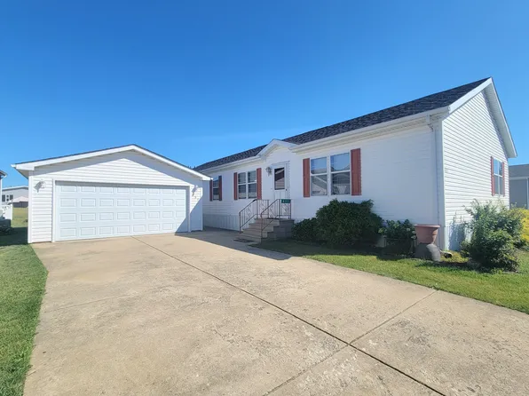 857 Aspen Dr, Manteno, IL 60950