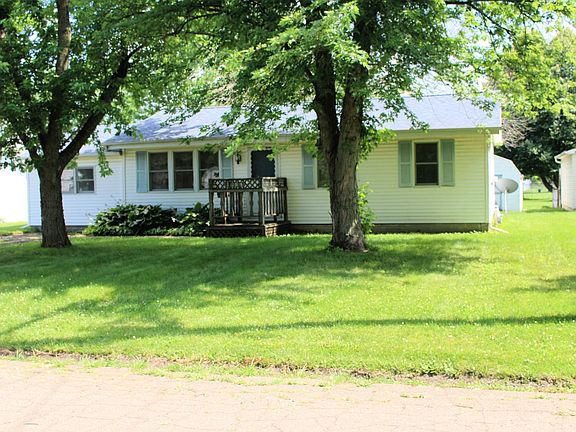 4th image of 1084 Eastview Dr