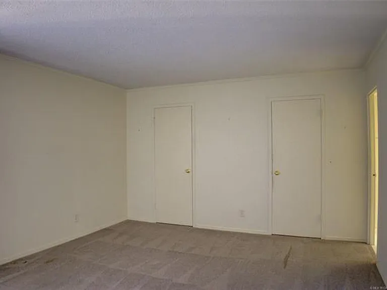 Adorable 2 bed 2 bath in historic Liberty Tower — Photo 13