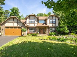 3701 Forest Knoll Dr, Eau Claire, WI 54701